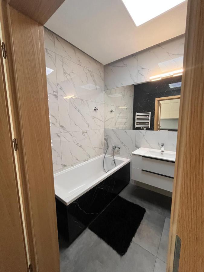 Relax Apartments - Gdansk Central & Parking ภายนอก รูปภาพ
